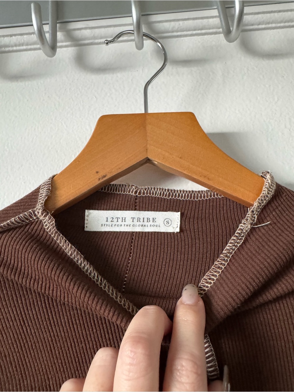 12th Tribe Ribbed Exposed Stitch Mock Neck Crop Top - Size S - Picture 3 of 4